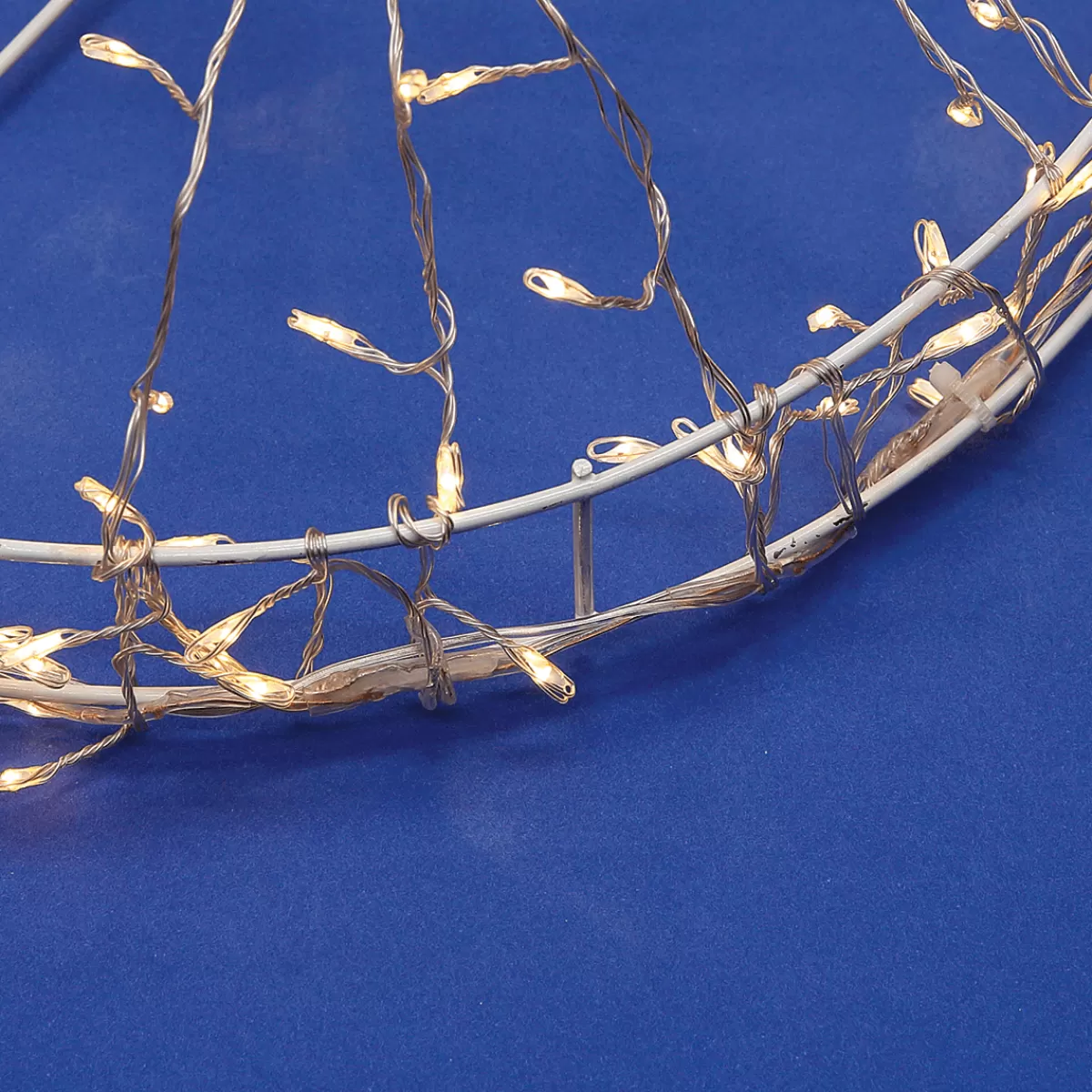 anneau_lumineux_en_fil_de_fer_led_feu_dartificie_long_185_cm__30_cm_5-1.webp DecoWoerner Anneau Lumineux En Fil De Fer LED "Feu D’artificie", Long. 185 Cm, Ø 30 Cm