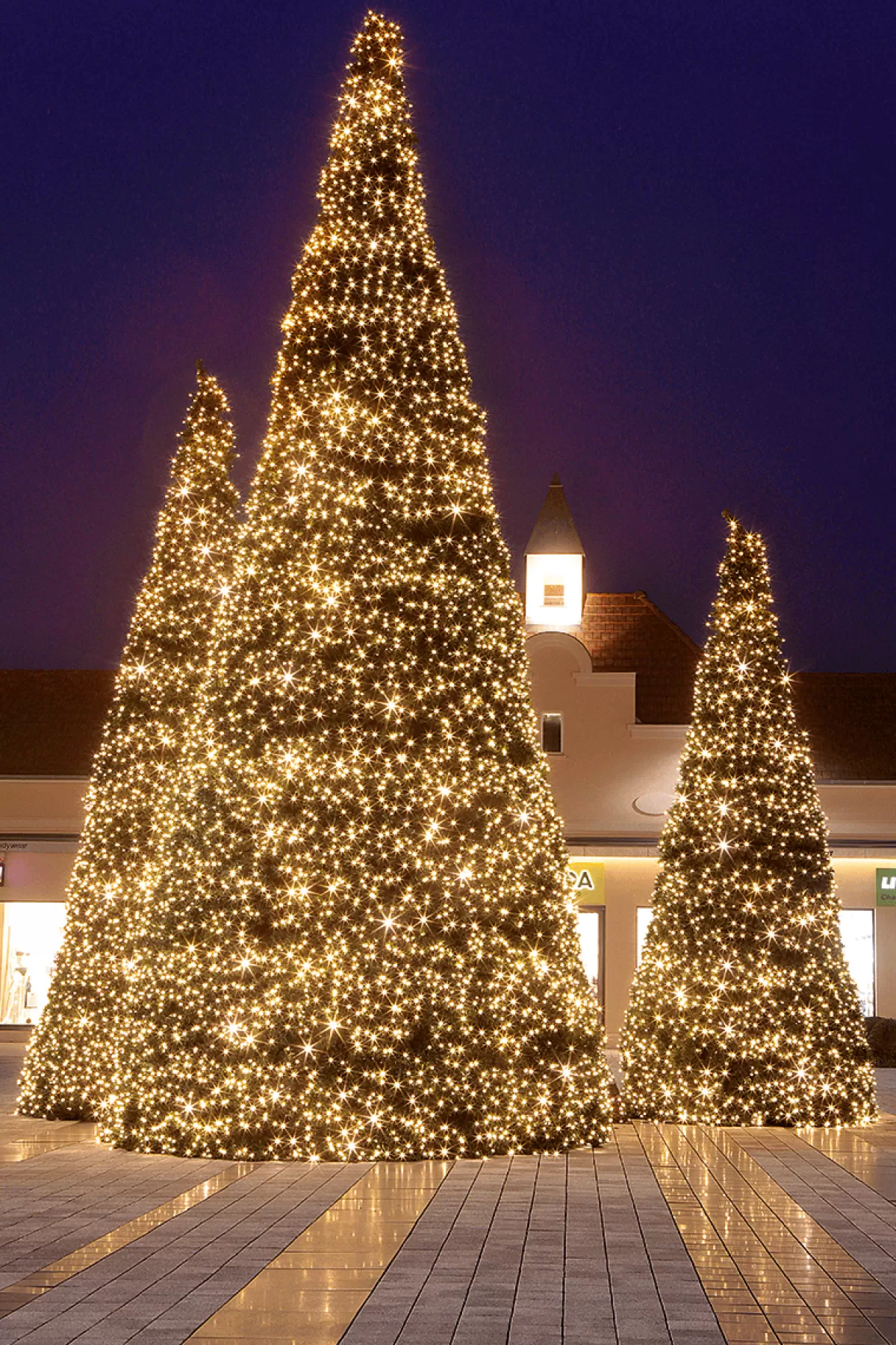 arbre_gant_sans_illumination_haut_1140_cm_5.webp DecoWoerner Arbre Géant Sans Illumination, Haut. 1140 Cm