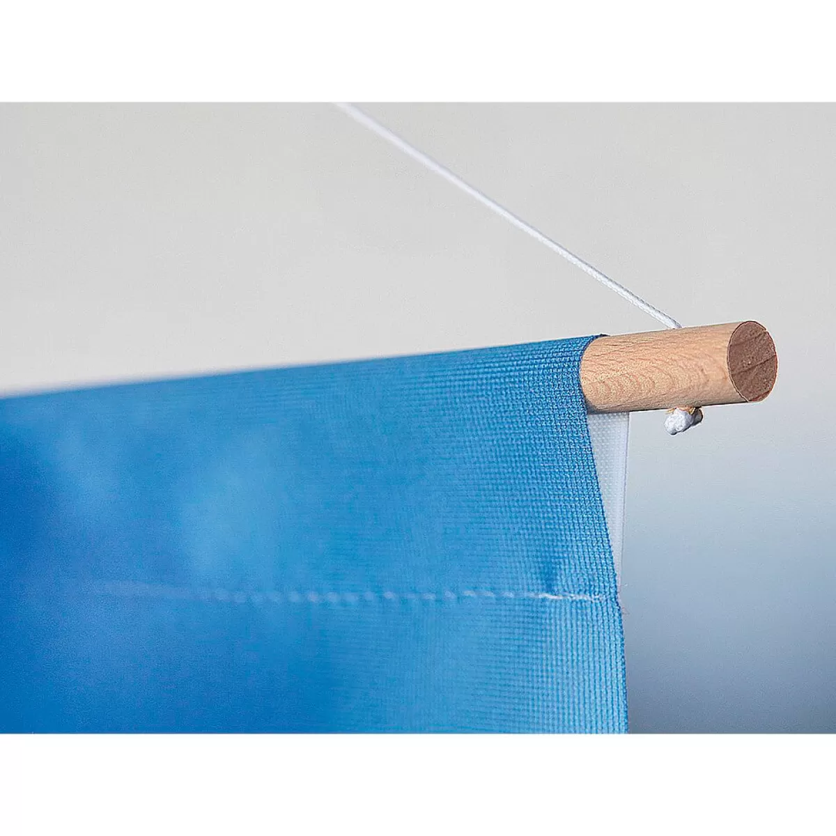 DecoWoerner Bannière En Tissu Ignifugé "Forêt De Sapins Enneigée" En Tissu Pour Drapeau 100 X 200 Cm