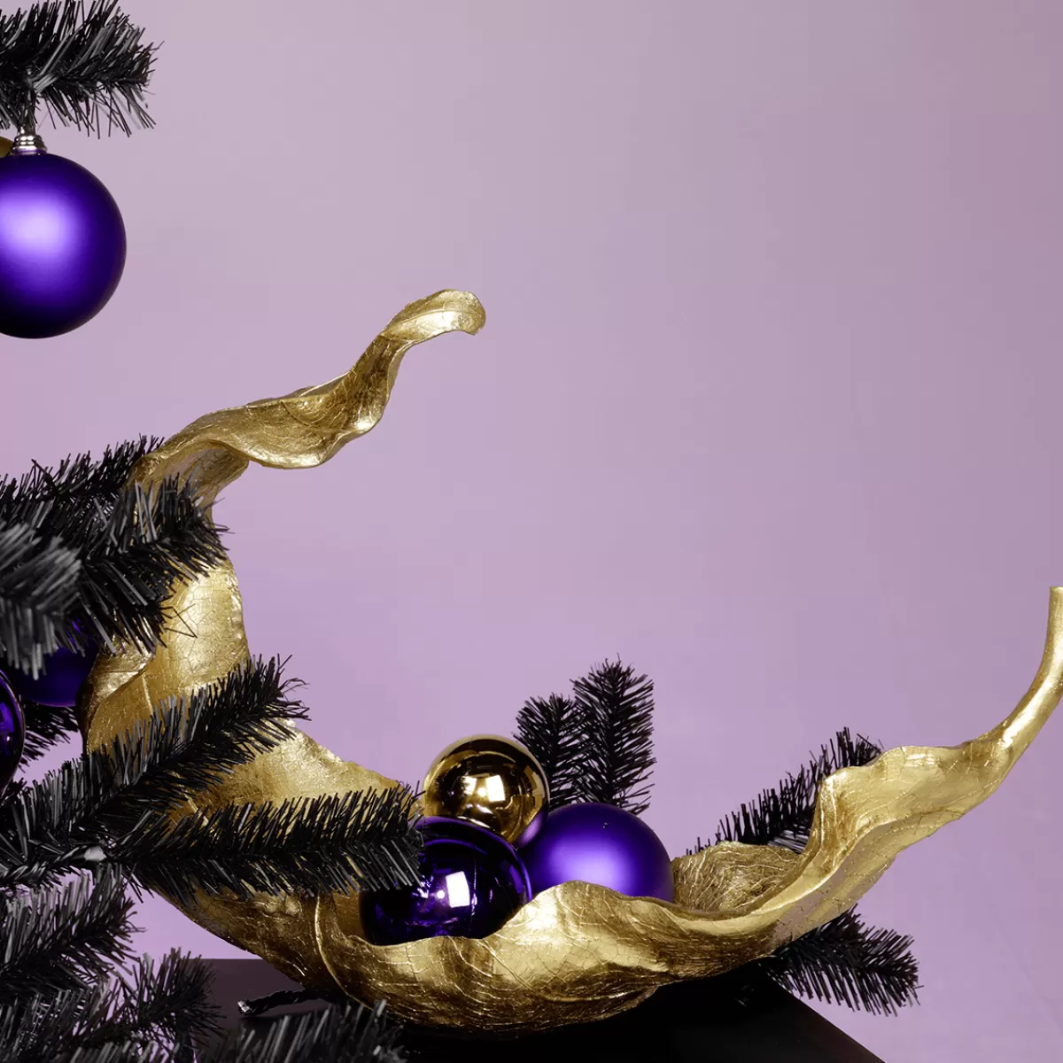 boules_de_nol_violettes_mates_en_plastique_ignifug_6_cm___24_pices_3-1.webp DecoWoerner Boules De Noël tes, Mates, En Plastique Ignifugé, 6 Cm Ø - 24 Pièces