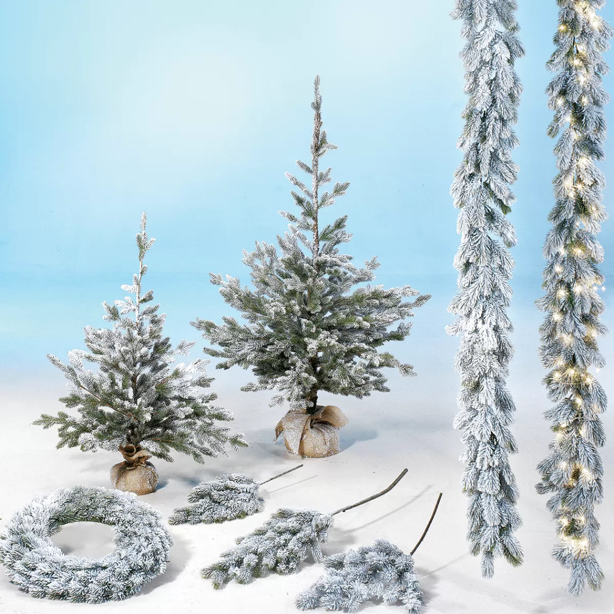 branche_de_sapin_enneige_avec_pommes_de_pin_6.webp DecoWoerner Branche De Sapin Enneigée Avec Pommes De Pin