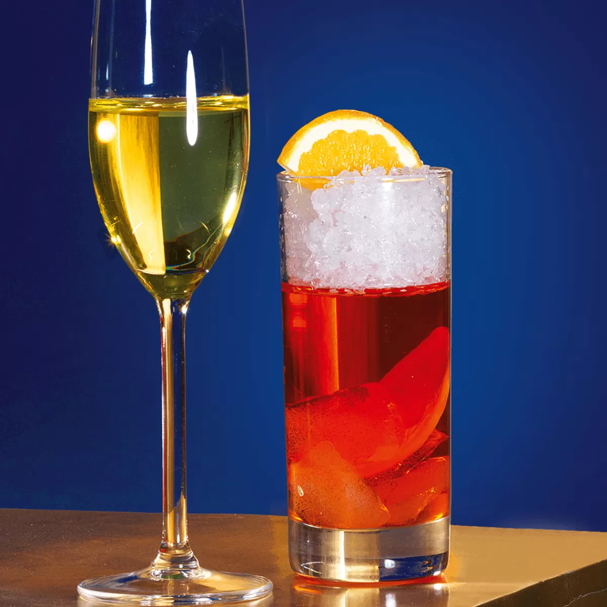 cocktail_oranges_aliment_factice_18_cm_7.webp DecoWoerner Cocktail s Aliment Factice 18 Cm