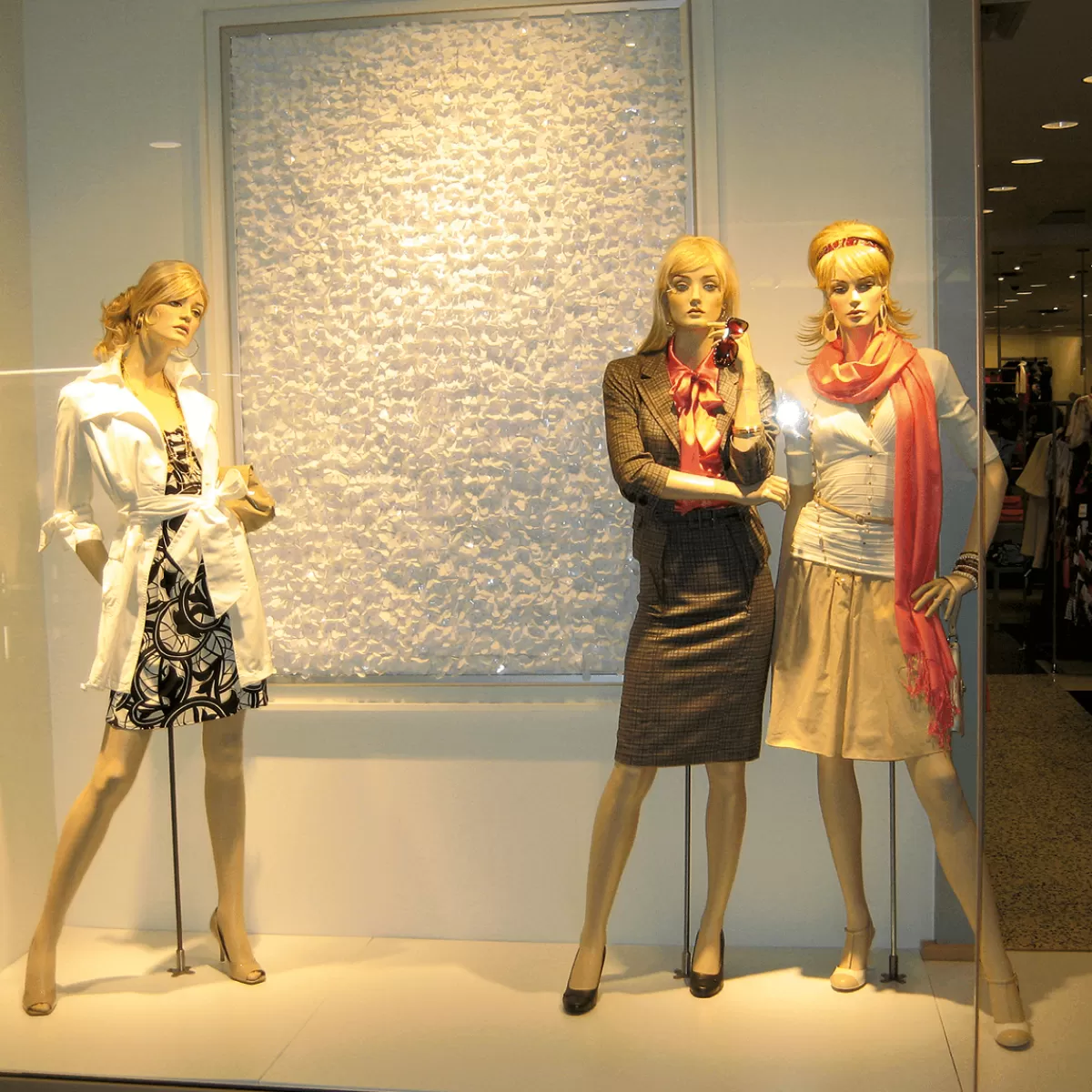 feuille_doptique_dcoupe_mate_90_cm_de_large_blanc_4.webp DecoWoerner Feuille D'optique Découpée Mate 90 Cm De Large,