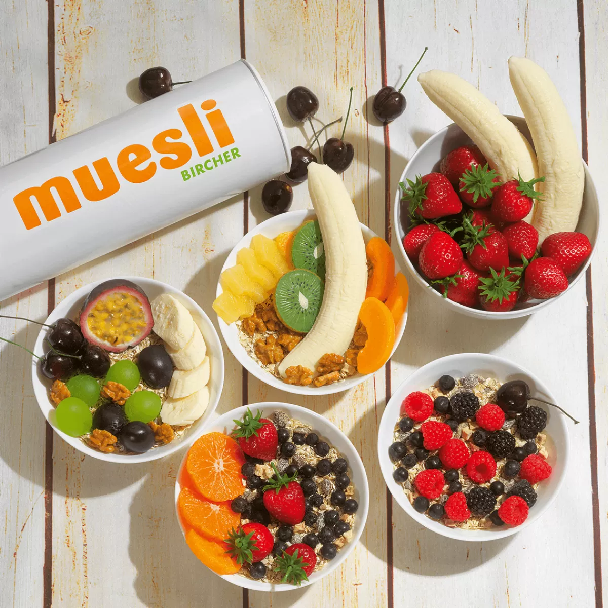 fraises_aliment_factice_24_pces_6.webp DecoWoerner Fraises Aliment Factice 24 Pces