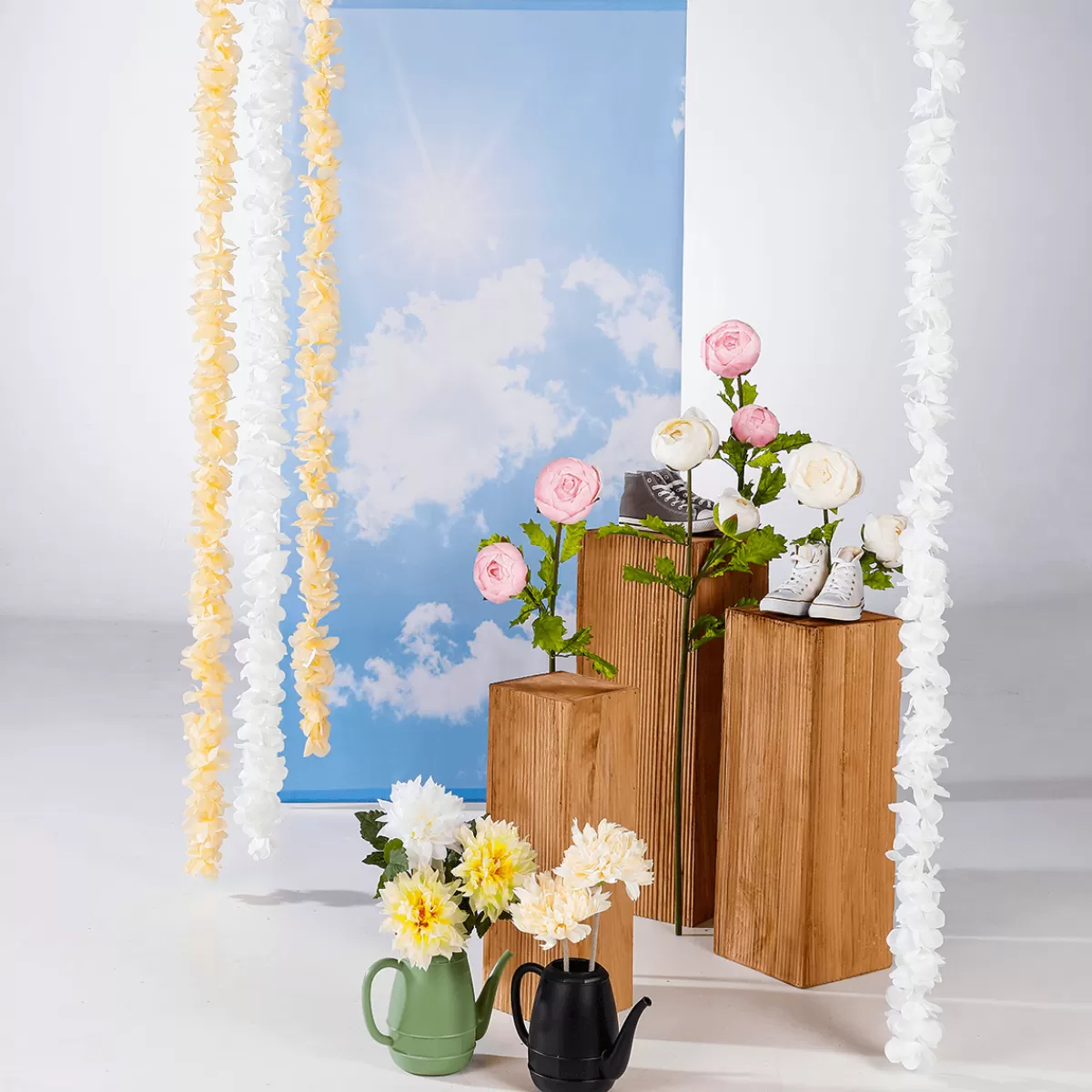 DecoWoerner Guirlandes De Fleurs Déco Crèmes, Long. 260 Cm, 3 Pces