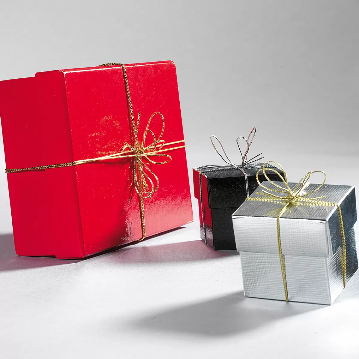 noeuds_prts__lemploi_argents_long_25_cm_100_pces_4.webp DecoWoerner Noeuds Prêts à L’emploi és Long. 25 Cm, 100 Pces