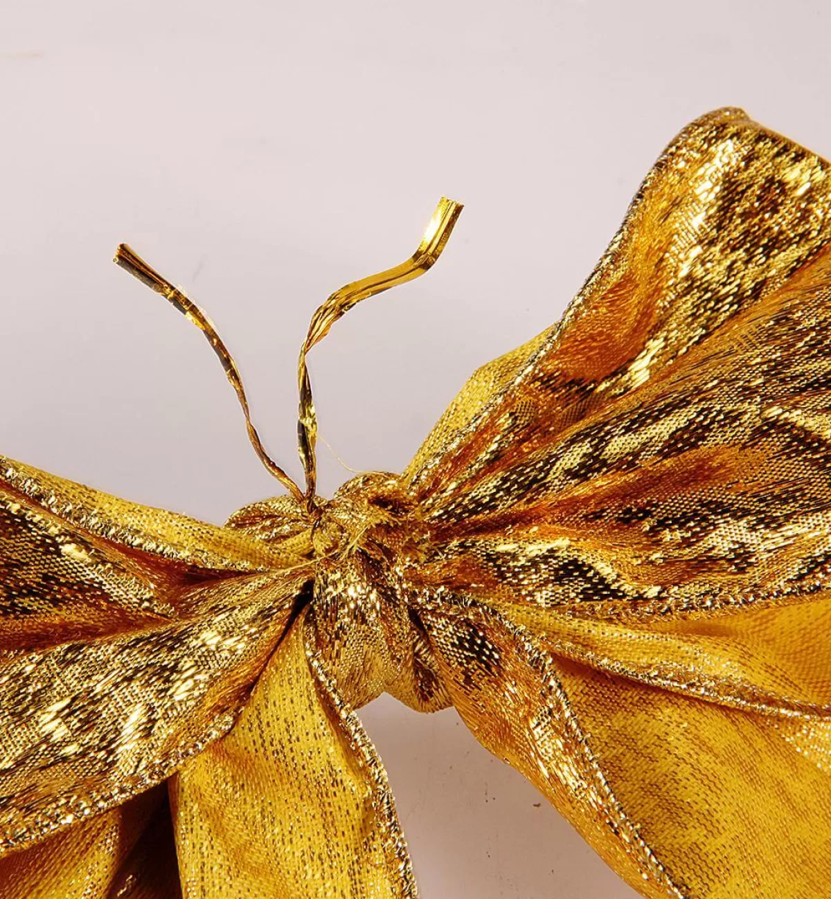 nuds_dco_or_larg_20_cm_10_pces_4-1.webp DecoWoerner Nœuds Déco Larg. 20 Cm, 10 Pces