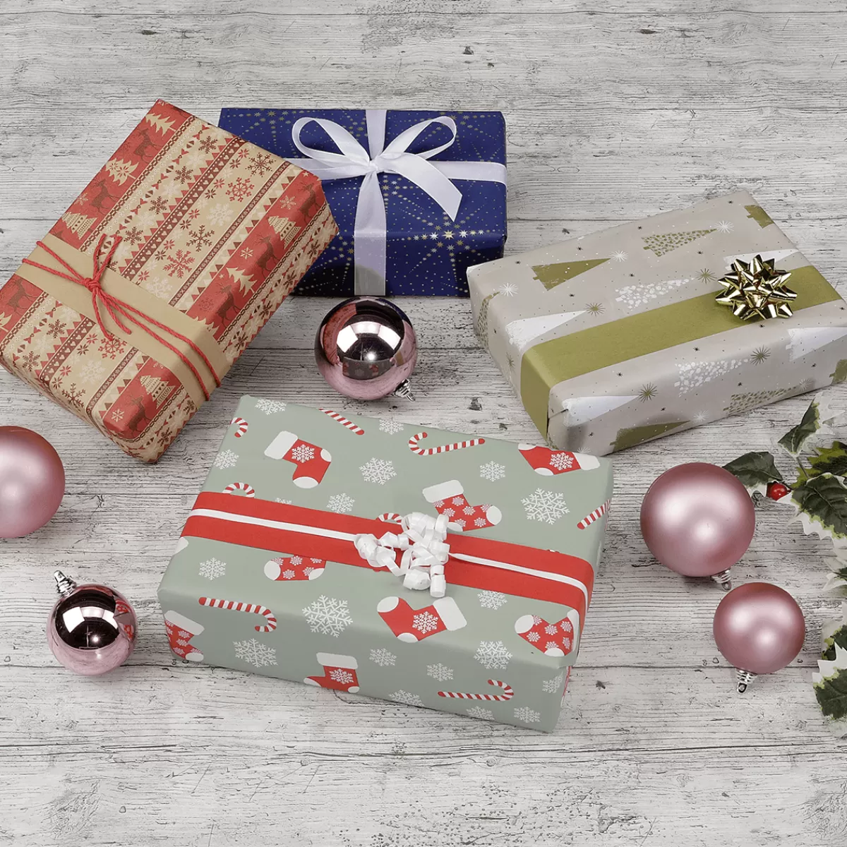 DecoWoerner Papier Cadeau Double Face Arbres De Noël / Crème