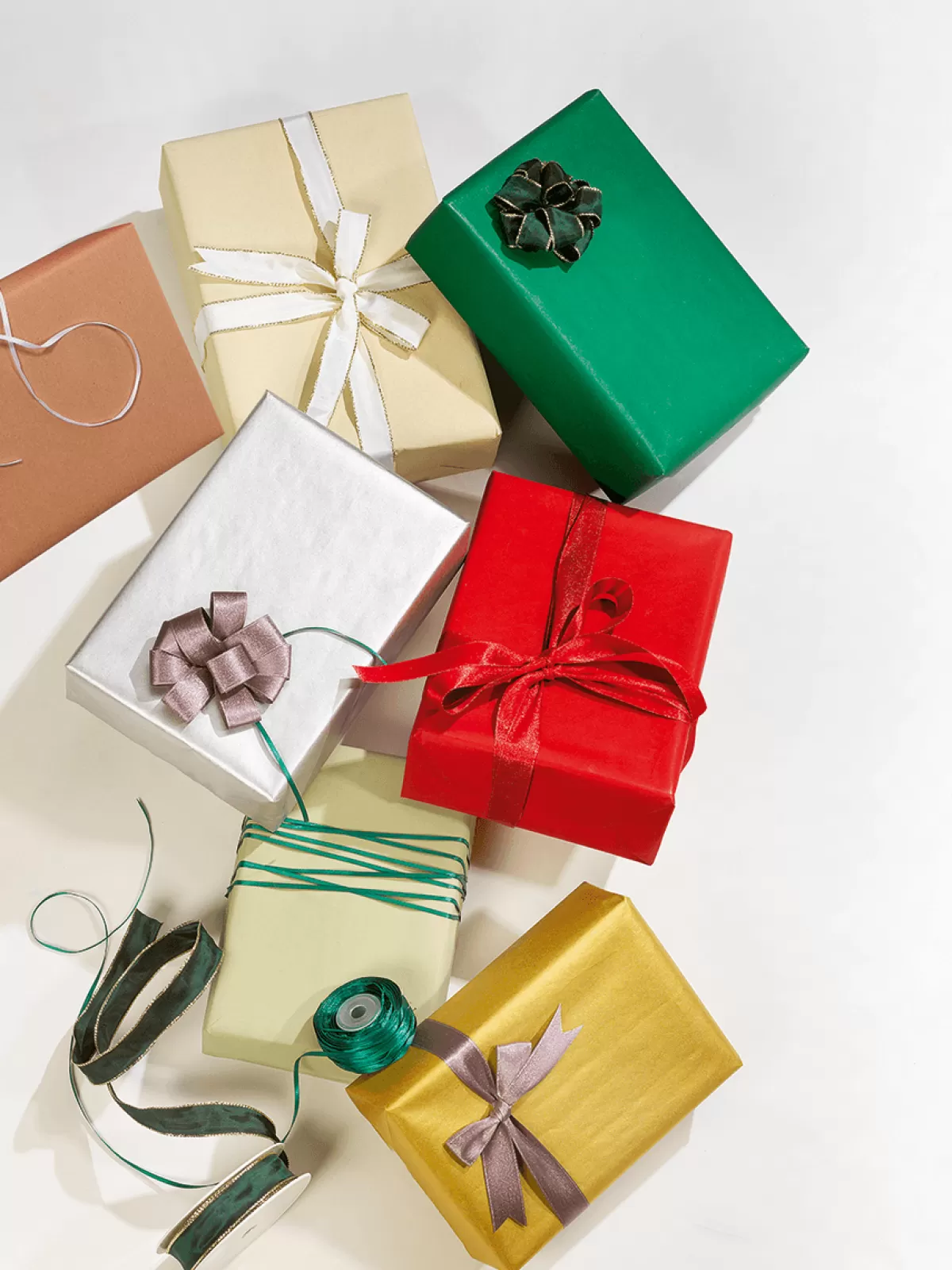 papier_kraft_recycl_argent_uni__rouleau_de_papier_cadeaude_50_m_3.webp DecoWoerner Papier Kraft Recyclé é Uni - Rouleau De Papier Cadeaude 50 M