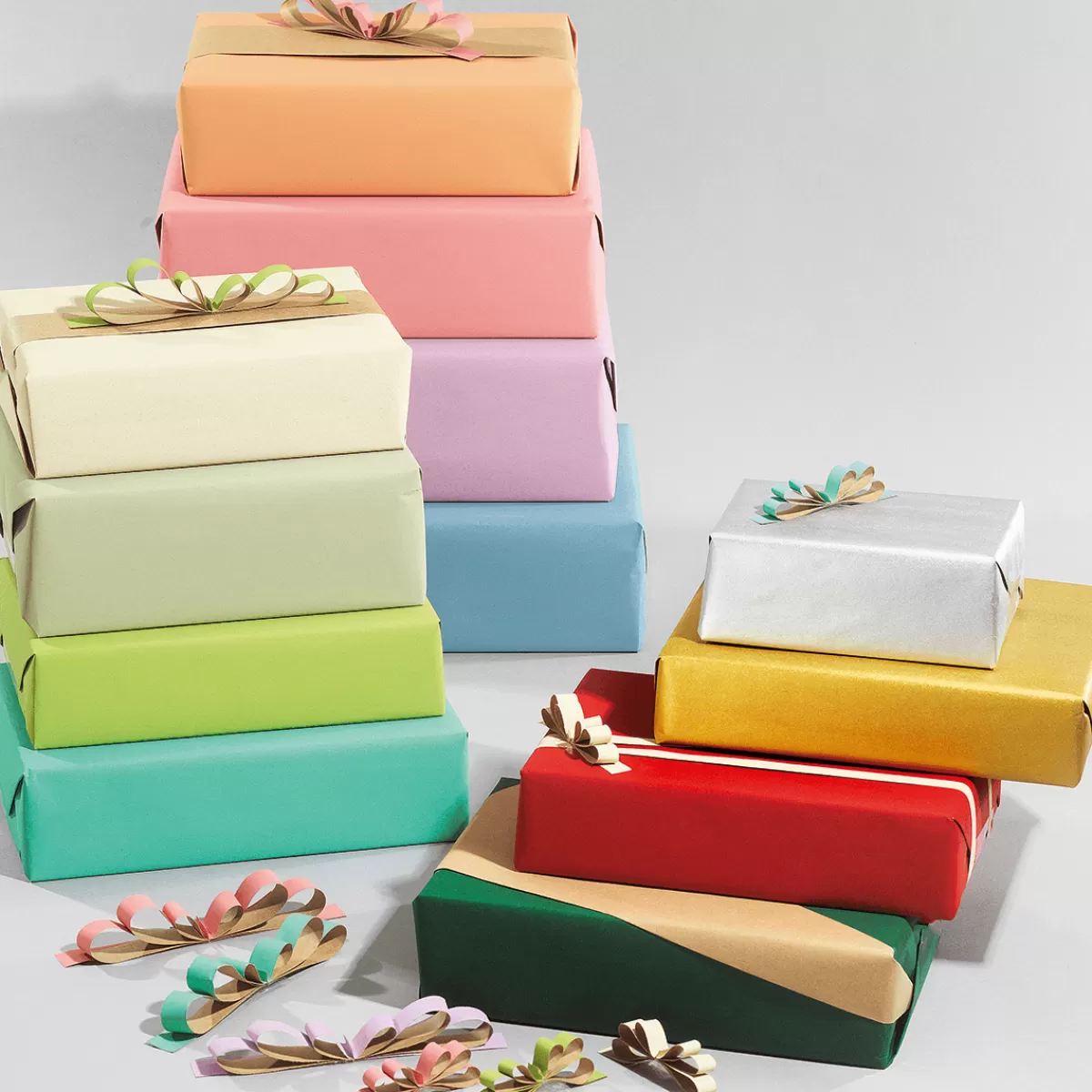 DecoWoerner Papier Kraft Recyclé Uni - Rouleau De Papier Cadeau De 50 M