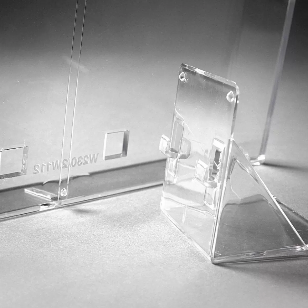 porteprospectus_flexi_format_a4_3.webp DecoWoerner Porte-prospectus Flexi Format A4