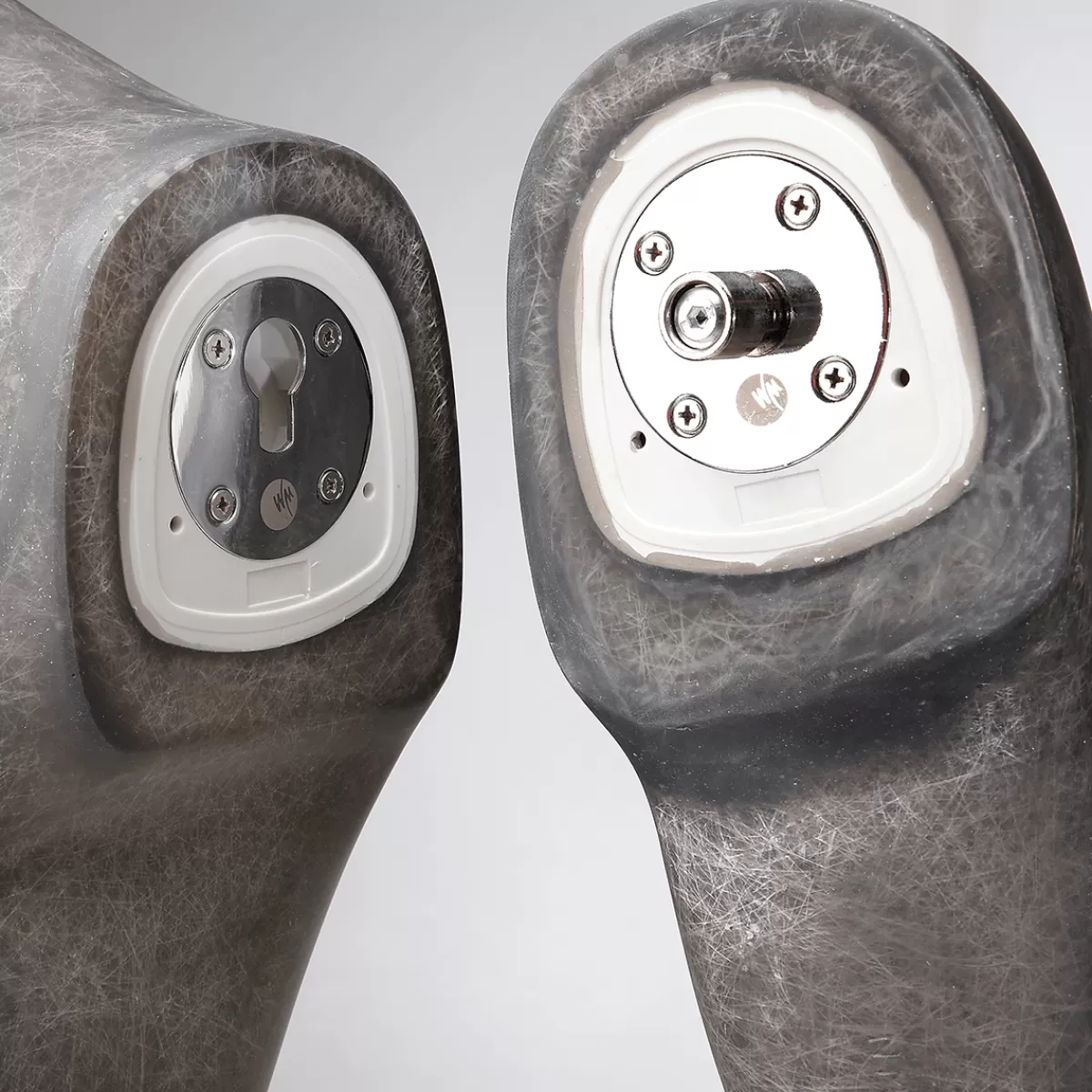 premium_mannequin_homme_jambe_droite_replie_6.webp DecoWoerner Premium Mannequin Homme, Jambe Droite Repliée