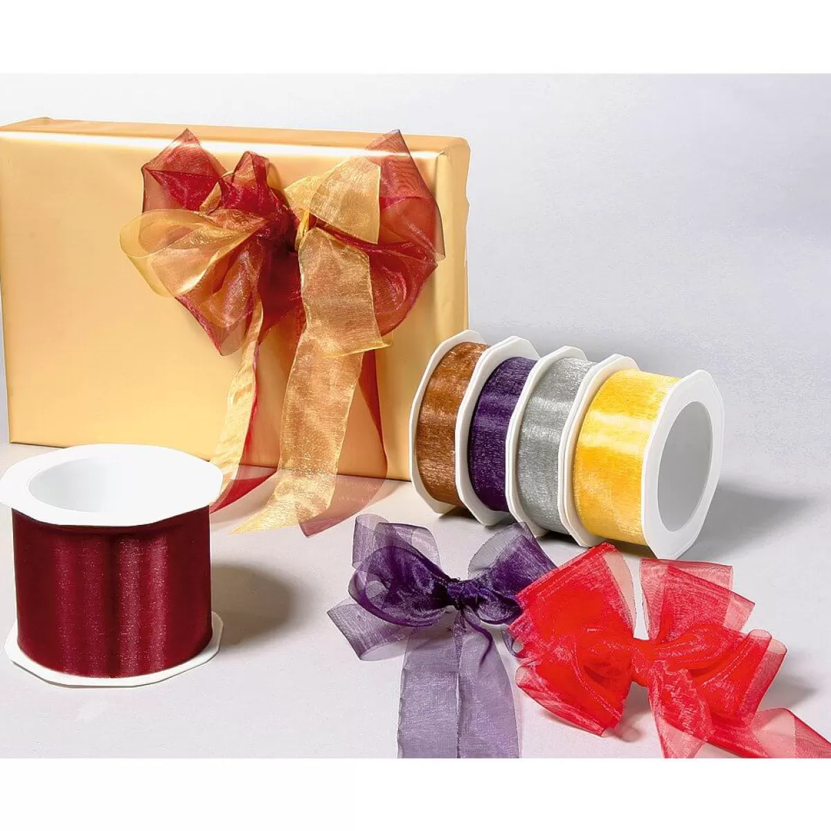 ruban_en_crpe_de_chine_bordeaux_larg_70_mm_3.webp DecoWoerner Ruban En Crêpe De Chine Bordeaux Larg. 70 Mm