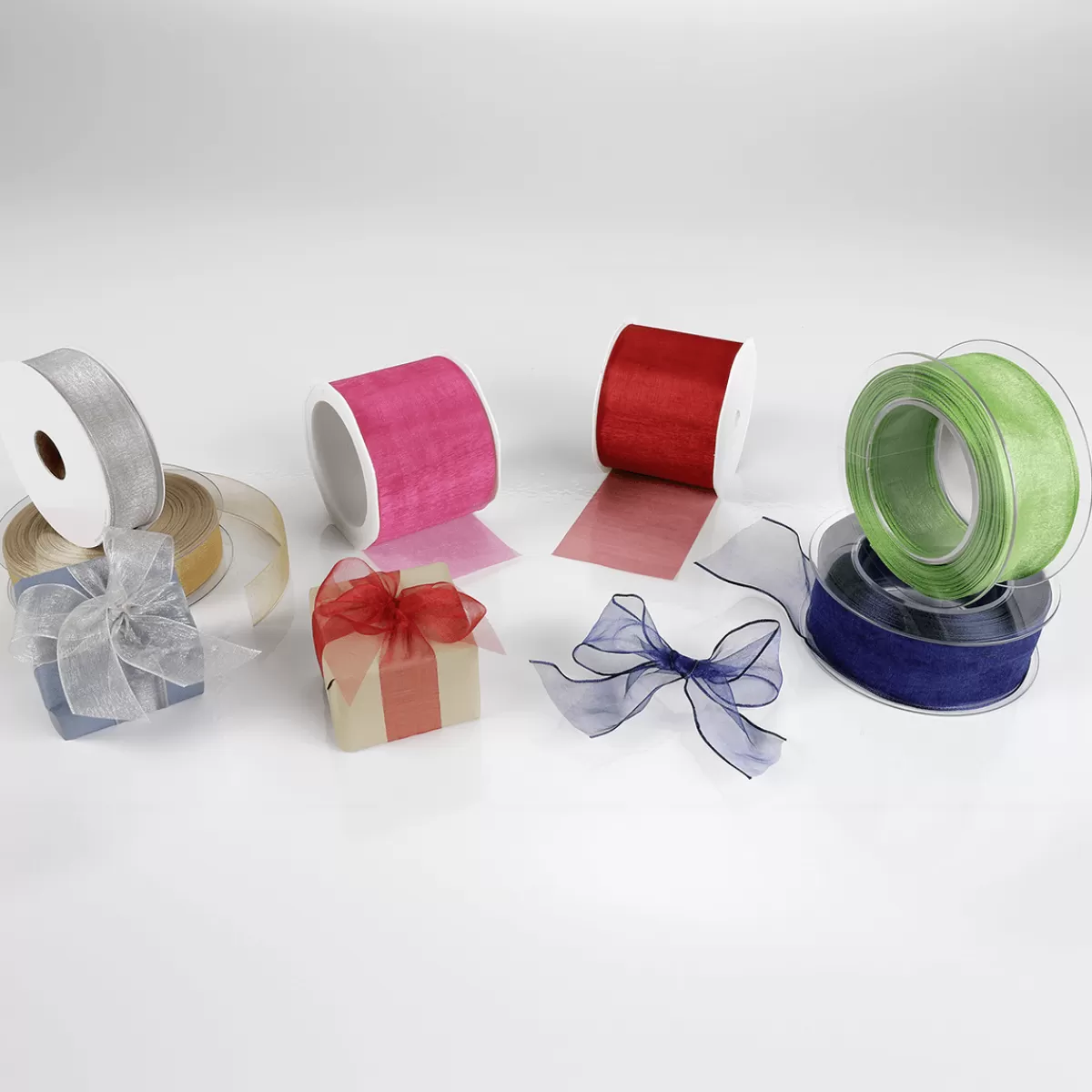 ruban_en_crpe_de_chine_pink_larg_38_mm_4.webp DecoWoerner Ruban En Crêpe De Chine Pink Larg. 38 Mm