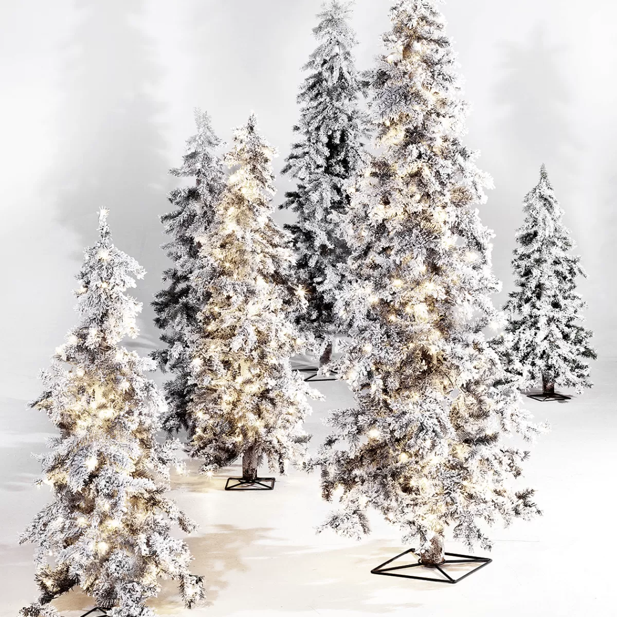 sapin_dhiver_sapin_artificiel_en_luvi_enneig_avec_lumire_led_210_cm_4-1.webp DecoWoerner Sapin D'hiver, Sapin Artificiel En Luvi Enneigé Avec Lumière LED, 210 Cm