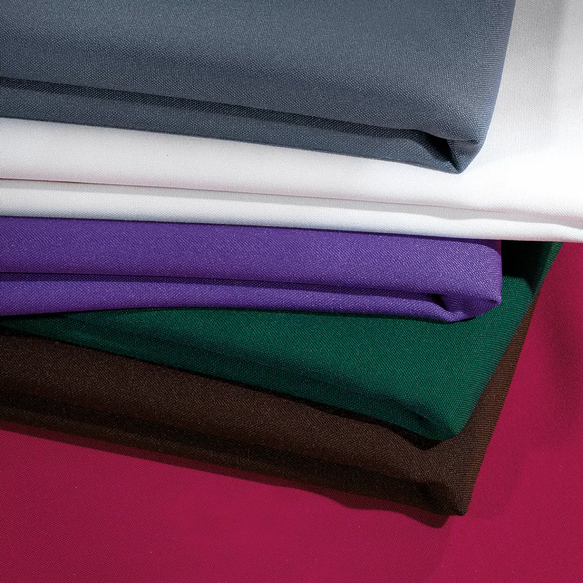 tissu_dco_liedevin_larg_150_cm_3.webp DecoWoerner Tissu Déco Lie-de-vin, Larg. 150 Cm