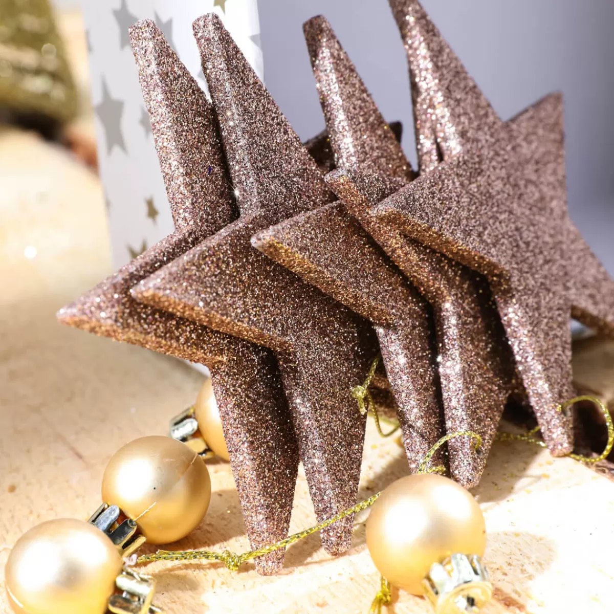 toiles_dco__paillettes_nougat__10_cm_10_pces_4-1.webp DecoWoerner Étoiles Déco à Paillettes Nougat, Ø 10 Cm, 10 Pces