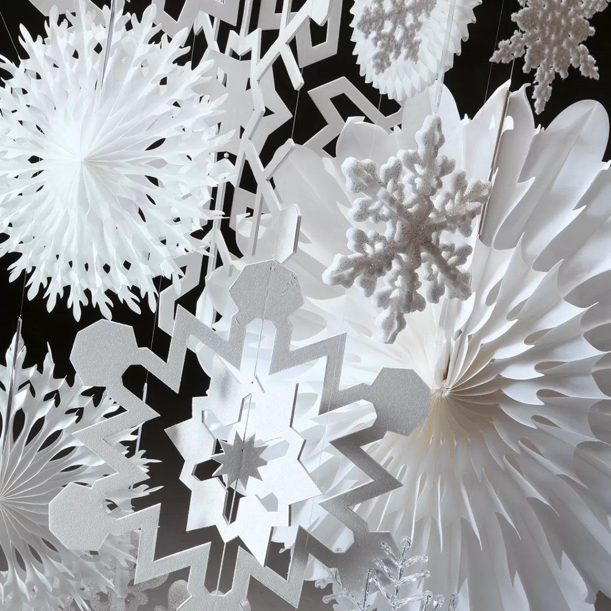 DecoWoerner Éventail Décoratif 50cmØ Papier B1 Flocon De Neige